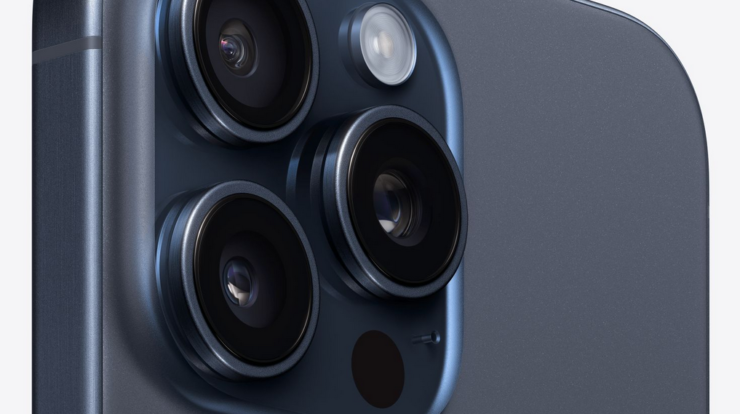 iphone-15-pro-max-blue-titanium-camera