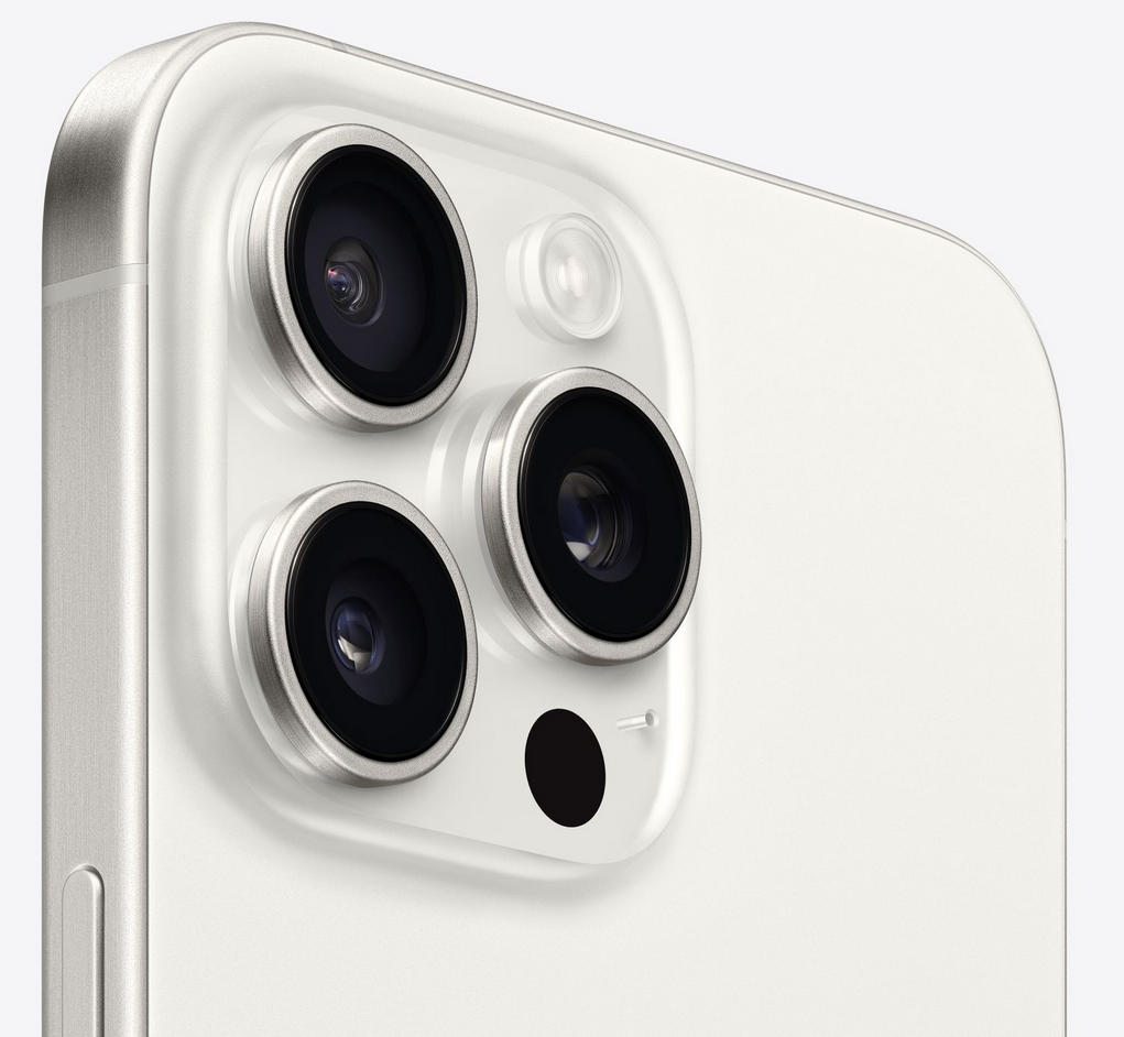 apple-iphone-15-pro-max-white-titanium-camera